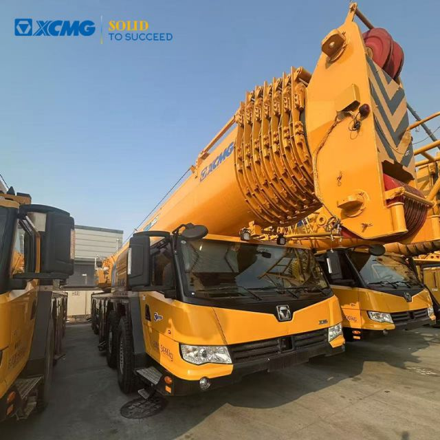 XCMG Official High Quality Used Mobile Crane XCA180L8C 180ton All Terrain Crane for Sale
